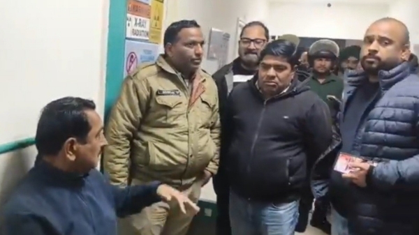 रुद्रपुर कानून व्यवस्था तार-तार: बेखौफ बदमाशों ने किच्छा विधायक तिलक राज बेहड़ के पार्षद बेटे पर किया जानलेवा हमला, हमलावरों ने सरेआम दी पुलिस को चुनौती